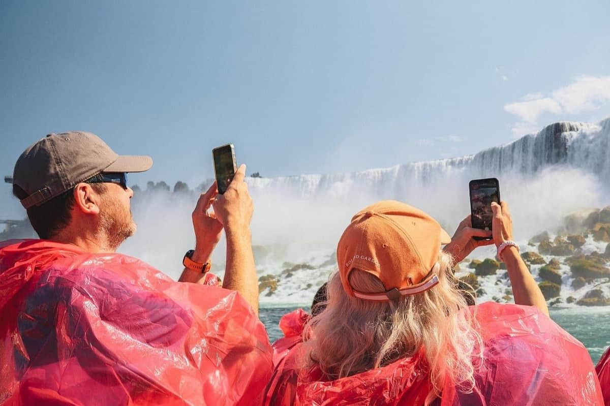 Niagara Falls (CA): Boat Cruise + Journey Behind the Falls + Guided Walking Tour Photo of product