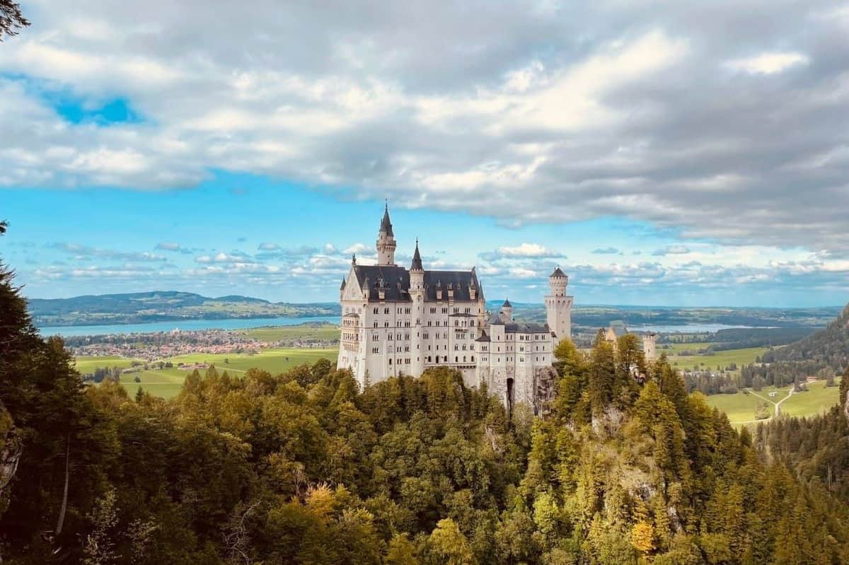 Neuschwanstein Castle: Skip The Line Ticket + Bike Rental Neuschwanstein castle