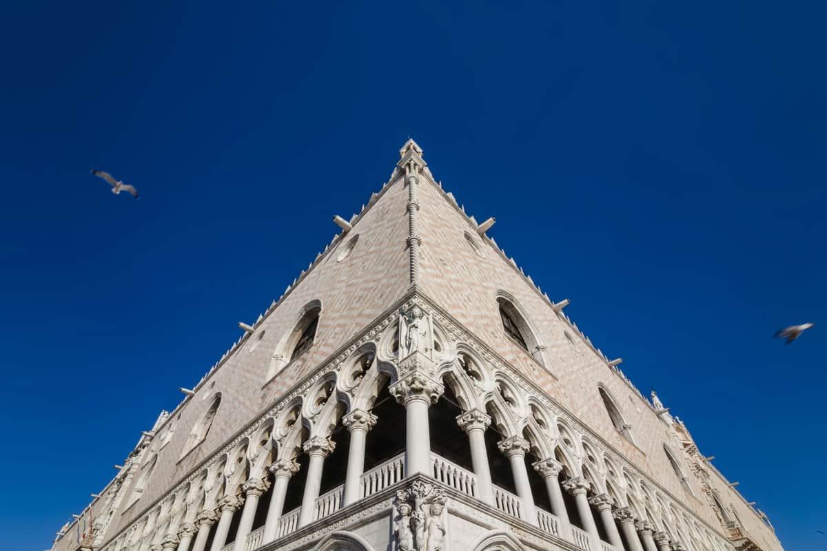 Doge's Palace: Secret Itinerary Guided Tour + Skip The Line Photo of product