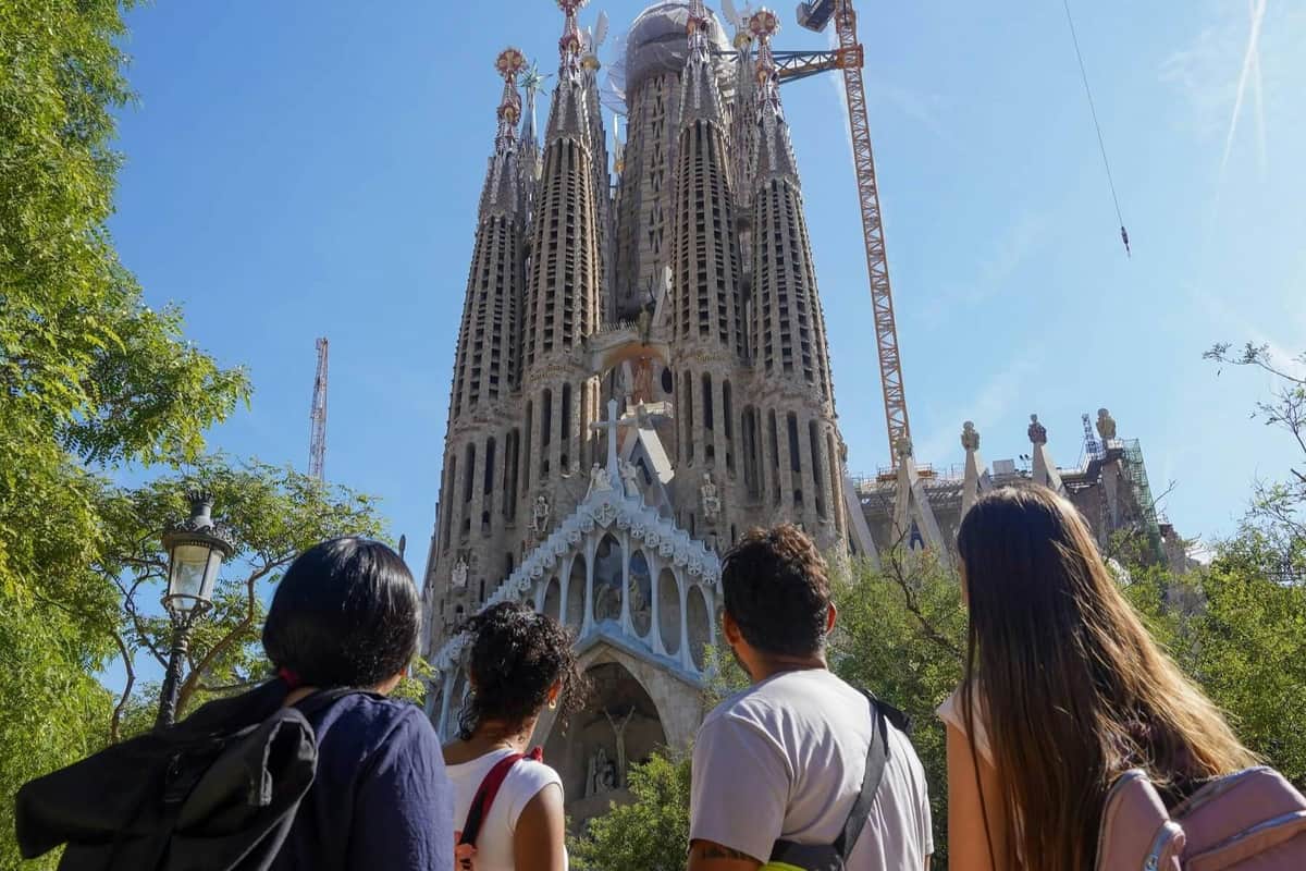 Park Güell & Sagrada Familia: Fast Track Ticket + Guided Tour Sagrada Familia