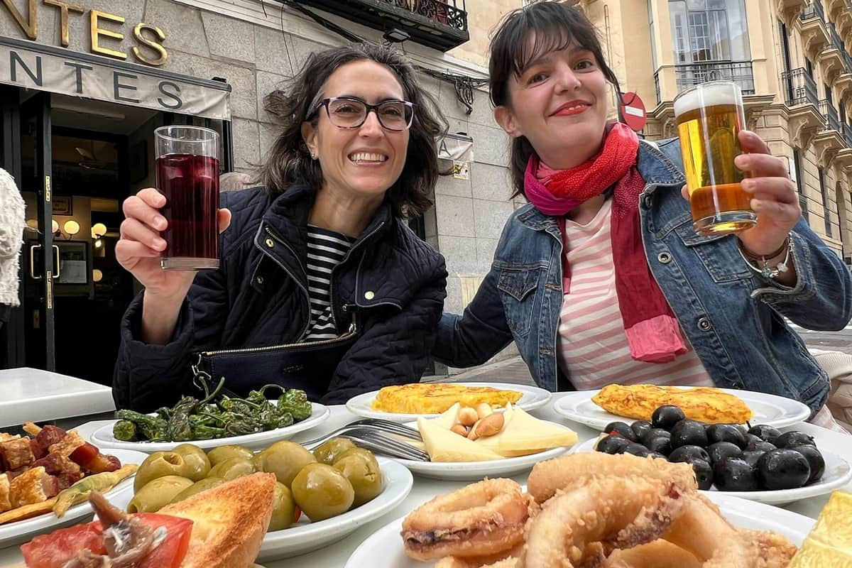 Prado Museum: Fast Track Ticket + Guided Tour + Lunch Lots of local Tapas and Drinks!