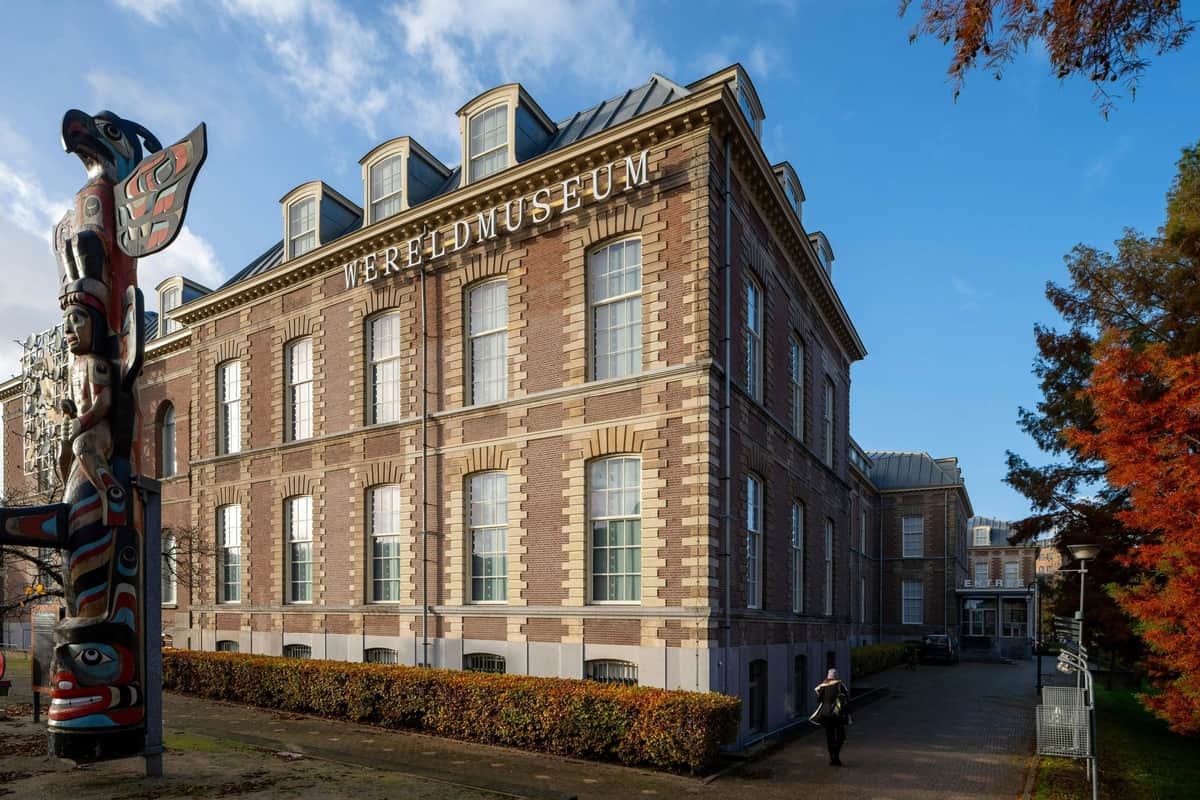 Wereldmuseum Leiden: Fast Track Ticket Front of museum