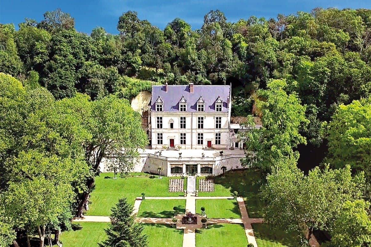 Château Gaillard Vue aérienne du château et de sa forêt