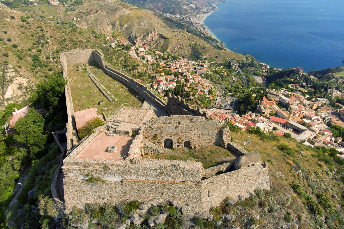 i 4 panorami del Castello di Taormina