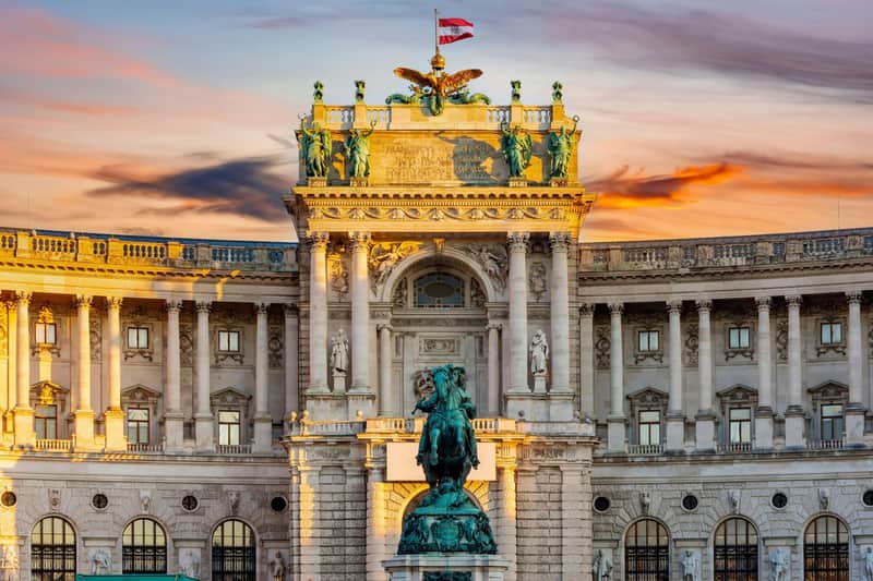 Sisi Museum, Hofburg Palace, and Gardens: Skip The Line + Guided Tour Sisi Museum, Hofburg Palace, and Gardens: Skip The Line + Guided Tour