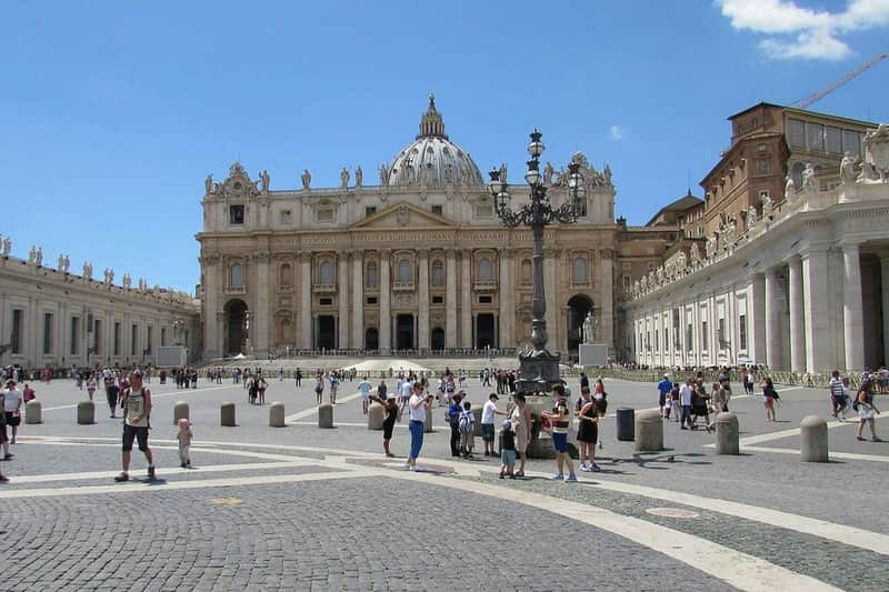 Vatican Museum & St. Peter's Square: Guided Tour
