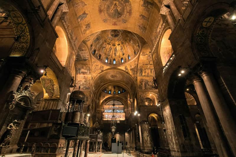 St. Mark's Basilica: Exclusive After-Hours Entry + Guided Tour St. Mark's Basilica: Exclusive After-Hours Entry + Guided Tour