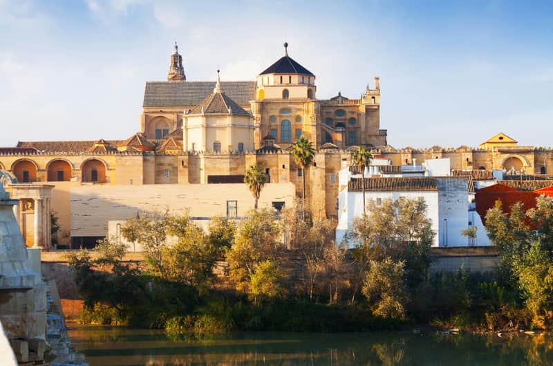 Mosque-Cathedral, Alcázar of Córdoba & Jewish Quarter: Guided Tour Mosque-Cathedral, Alcázar of Córdoba & Jewish Quarter: Guided Tour