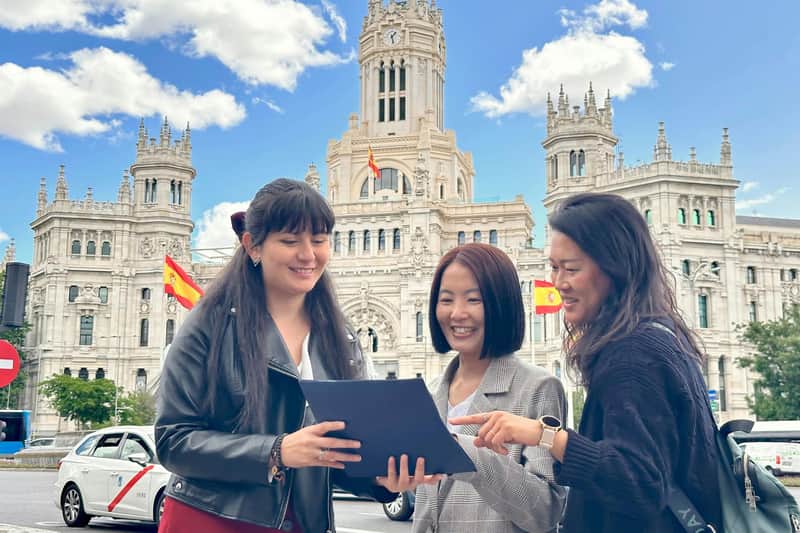Madrid: Guided City Tour + Prado Museum & Royal Palace Fast Track Entry & Visit Madrid: Guided City Tour + Prado Museum & Royal Palace Fast Track Entry & Visit