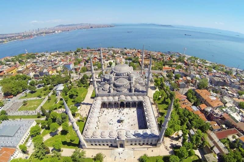 The Blue Mosque & Hagia Sophia: Small Group Guided Tour