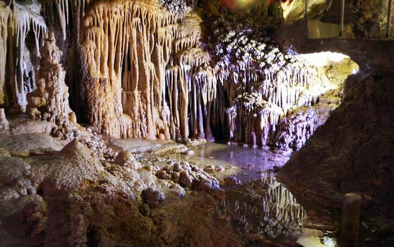 Genova Caves